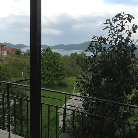 Guesthouse Lamprini Neochori  Buitenkant foto